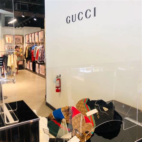 foxtown prezzi gucci|Mendrisio Outlet .